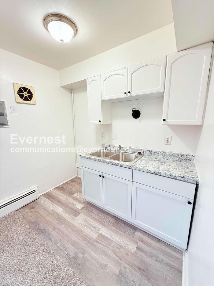 18711 Schoolcraft #5 - Photo 2 of 18