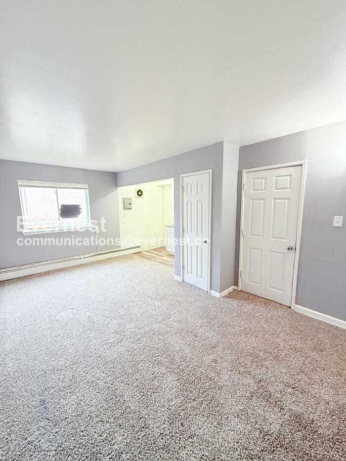 18711 Schoolcraft #5 - Photo 5 of 18