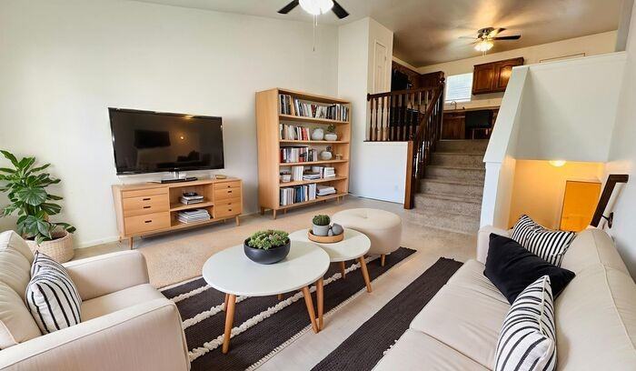 5948 Ne 42nd St - Photo 3 of 17