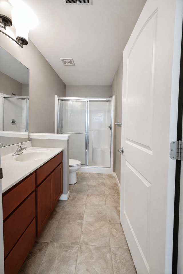 6431 Brookfield Court Dr #203 - Photo 4 of 7