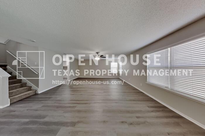 7724 Grey Goose Trl - Photo 4 of 20