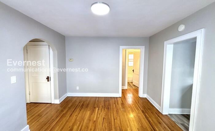 466 E Oakland Ave - Photo 6 of 22