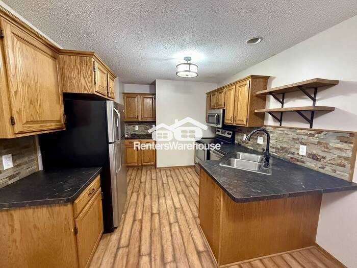 6762 Gretchen Ct N - Photo 4 of 22