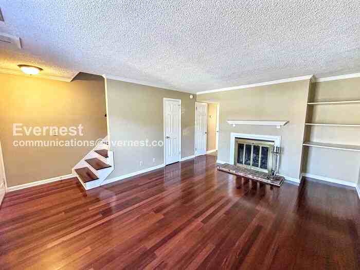 5812 Brentwood Trce - Photo 4 of 20