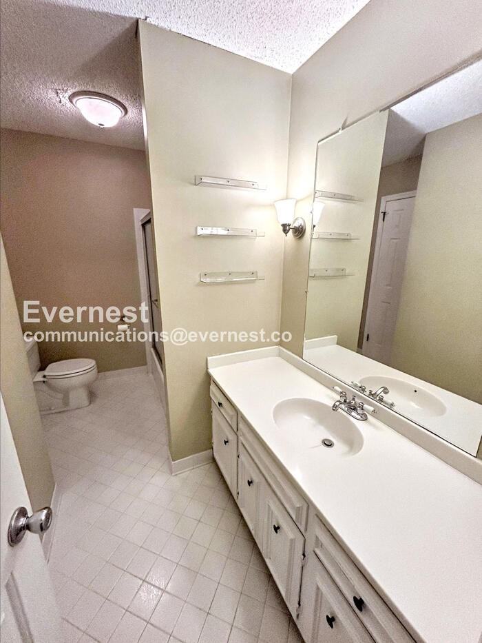 5812 Brentwood Trce - Photo 6 of 20