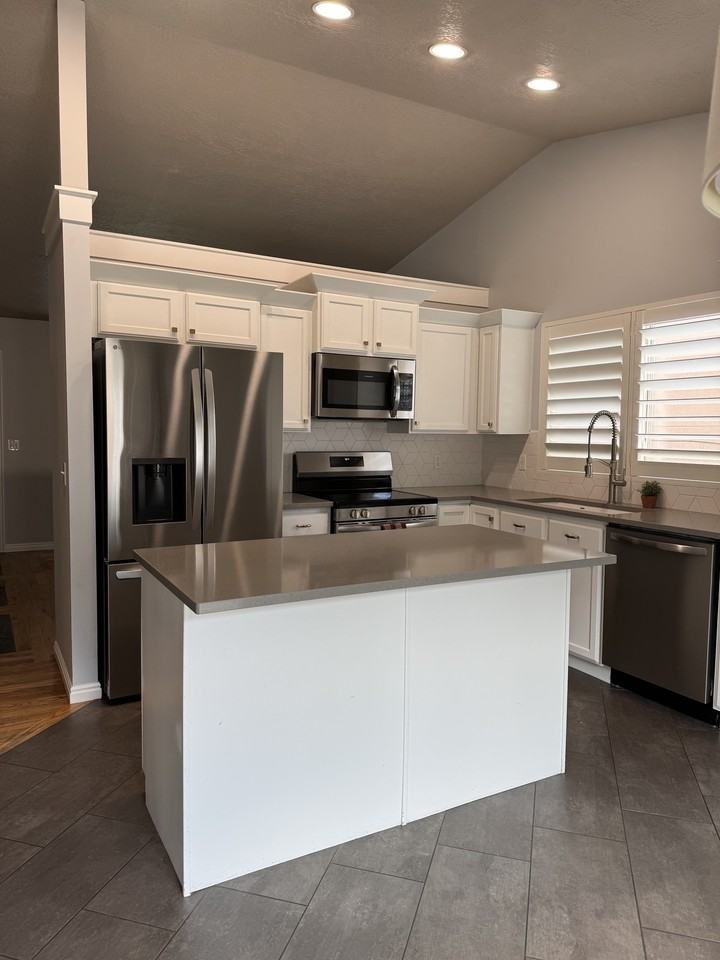 4931 W Berry Creek Dr #1 - Photo 6 of 50