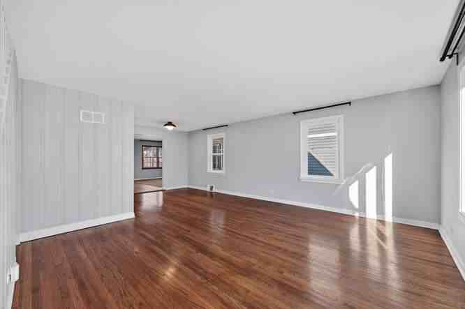 4524 Washington St #NA - Photo 3 of 27