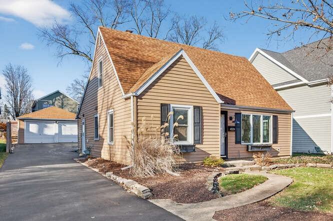 4524 Washington St #NA - Photo 6 of 27