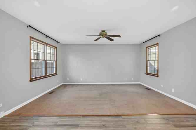 4524 Washington St #NA - Photo 7 of 27