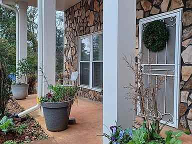 1348 Brandon Sq #NA - Photo 5 of 13