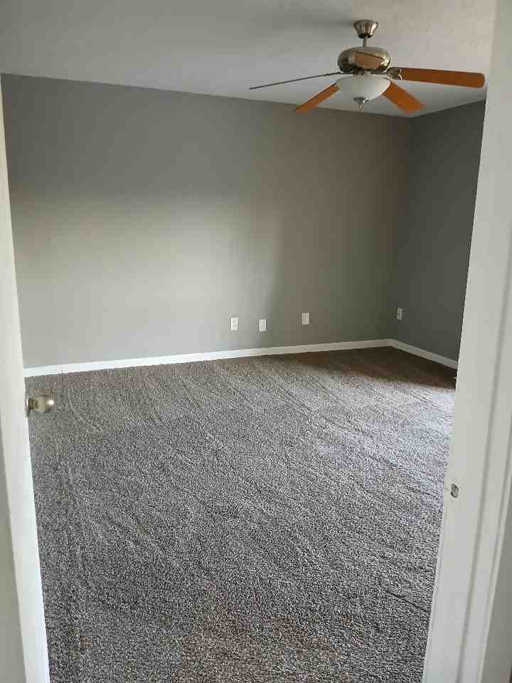 6319 Newtown Cir #B4 - Photo 7 of 12