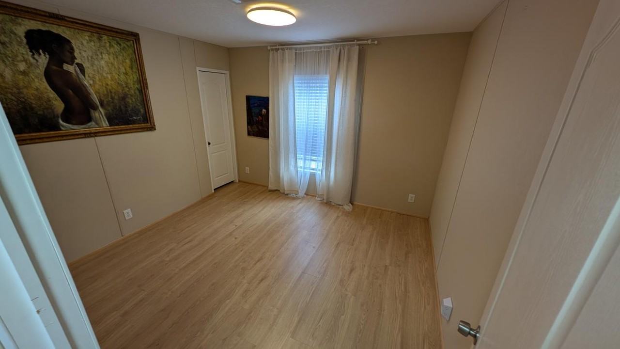 3023 Sw 50th St #NA - Photo 4 of 20