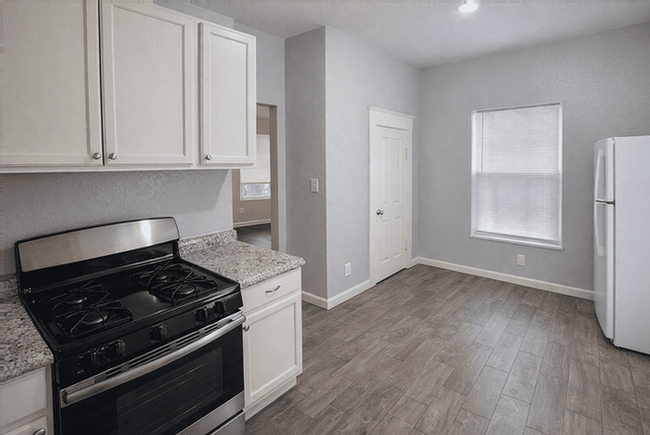 511 W Cleveland St #2