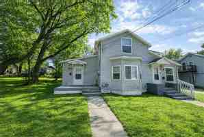 featured image of 221 W Mason St #221