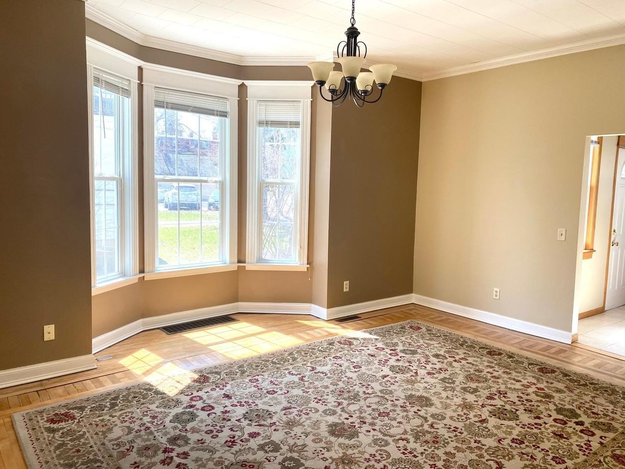 305 8th Ave S #NA - Photo 2 of 18