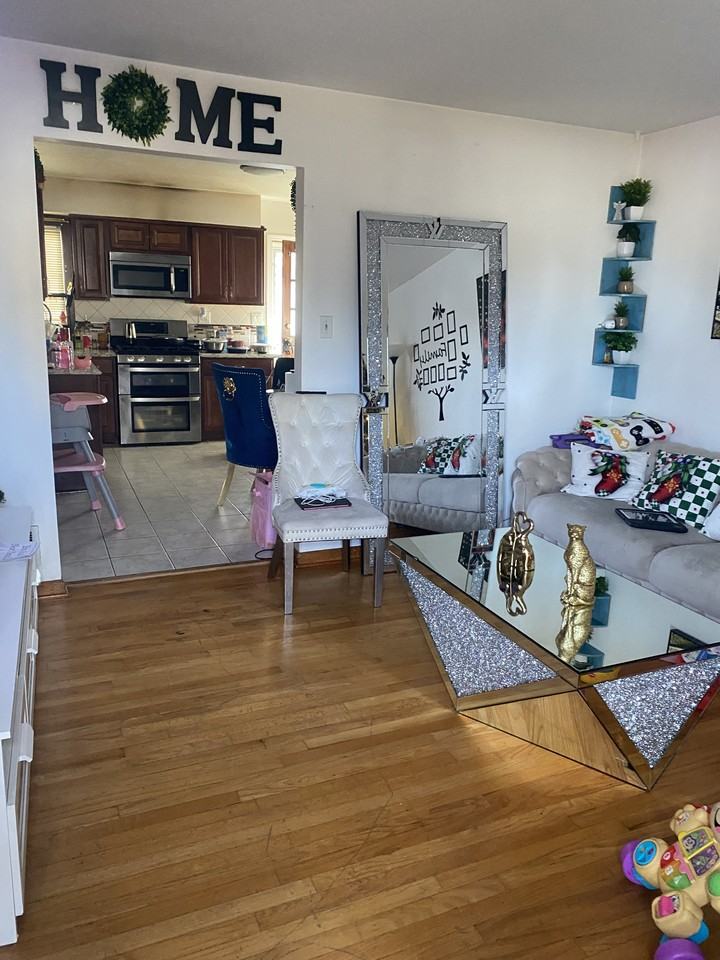 232 S 18th Ave #NA - Photo 2 of 9