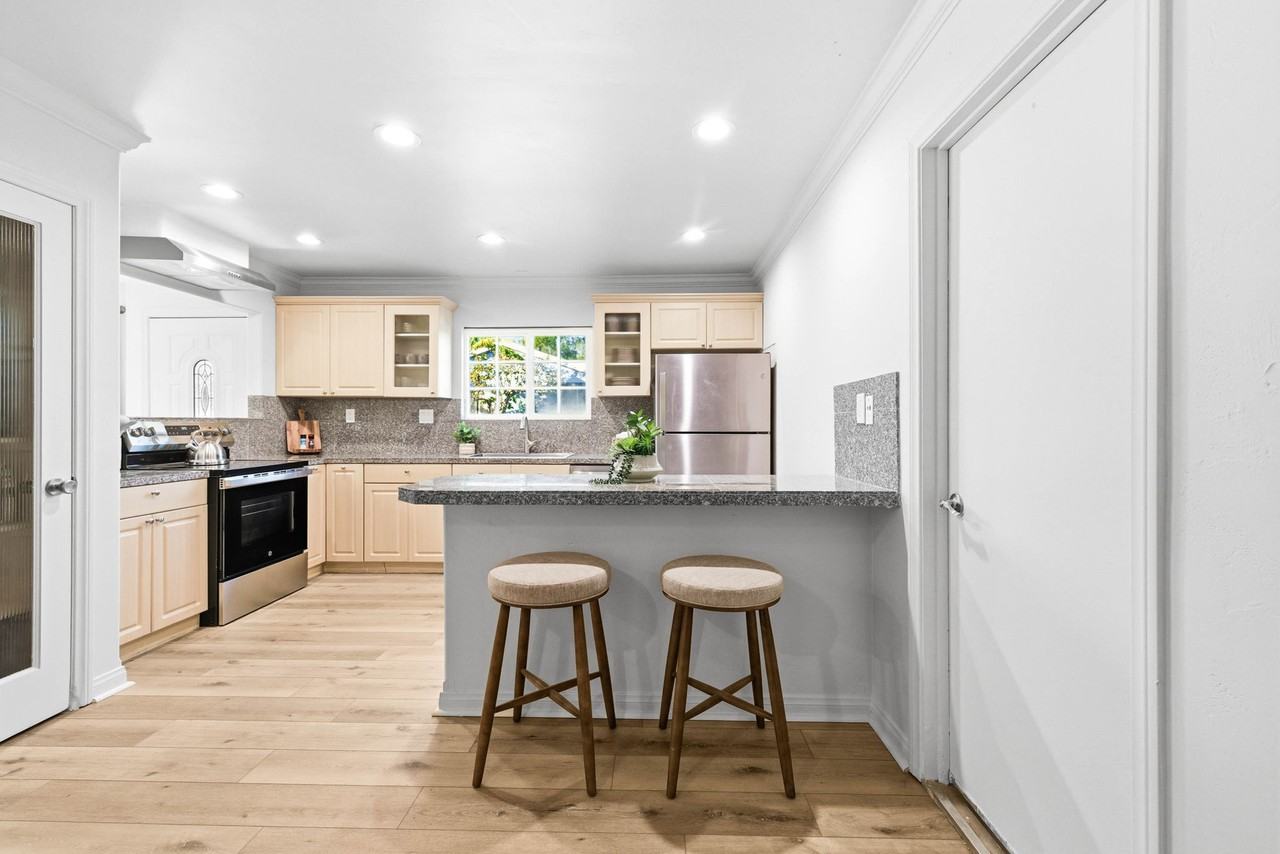 765 Elkwood Ave #NA - Photo 6 of 50