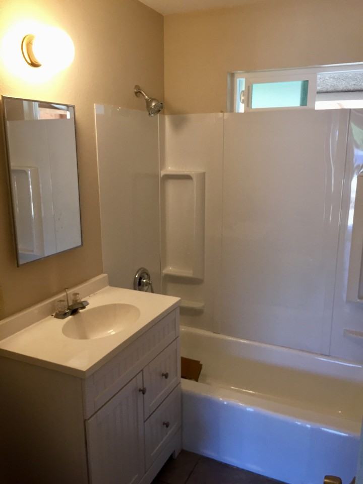 1449 E 1st St #NA - Photo 7 of 7