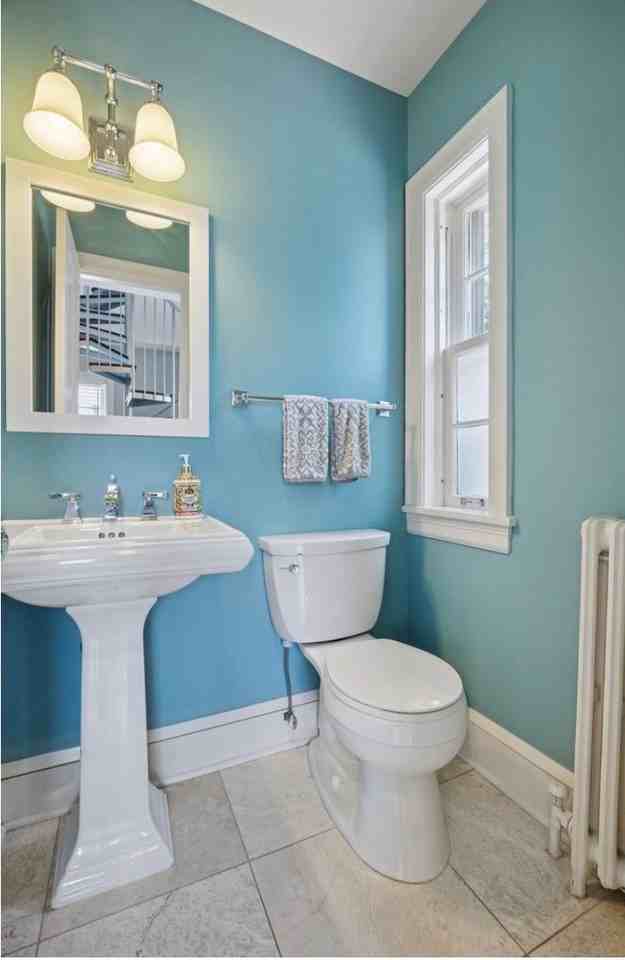 1785 Dupont Ave S - Photo 5 of 10