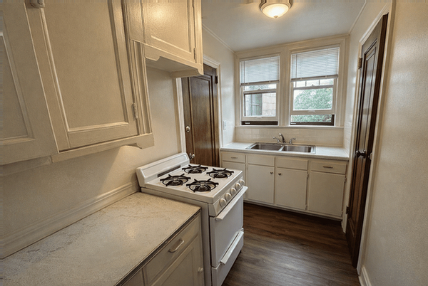 509 3rd St #8 - Photo 3 of 10