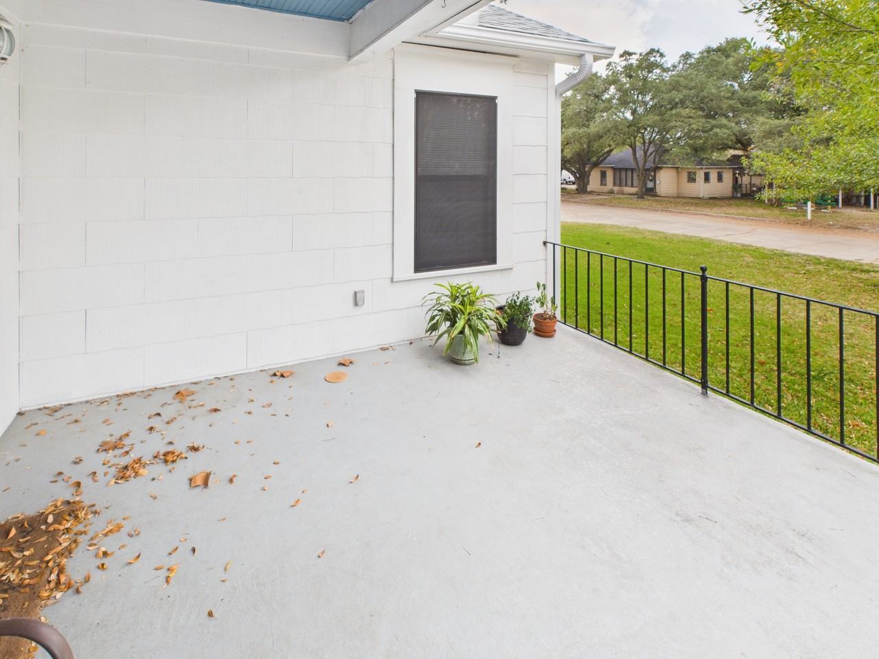 1206 E 30th St #NA - Photo 4 of 33