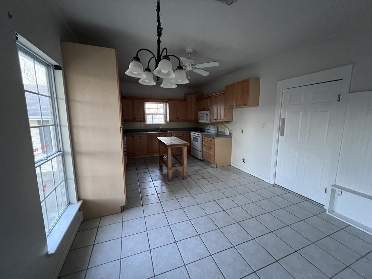 218 E Haven Rd #NA - Photo 7 of 19