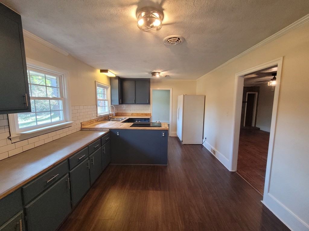 305 Vance Rd #NA - Photo 3 of 34