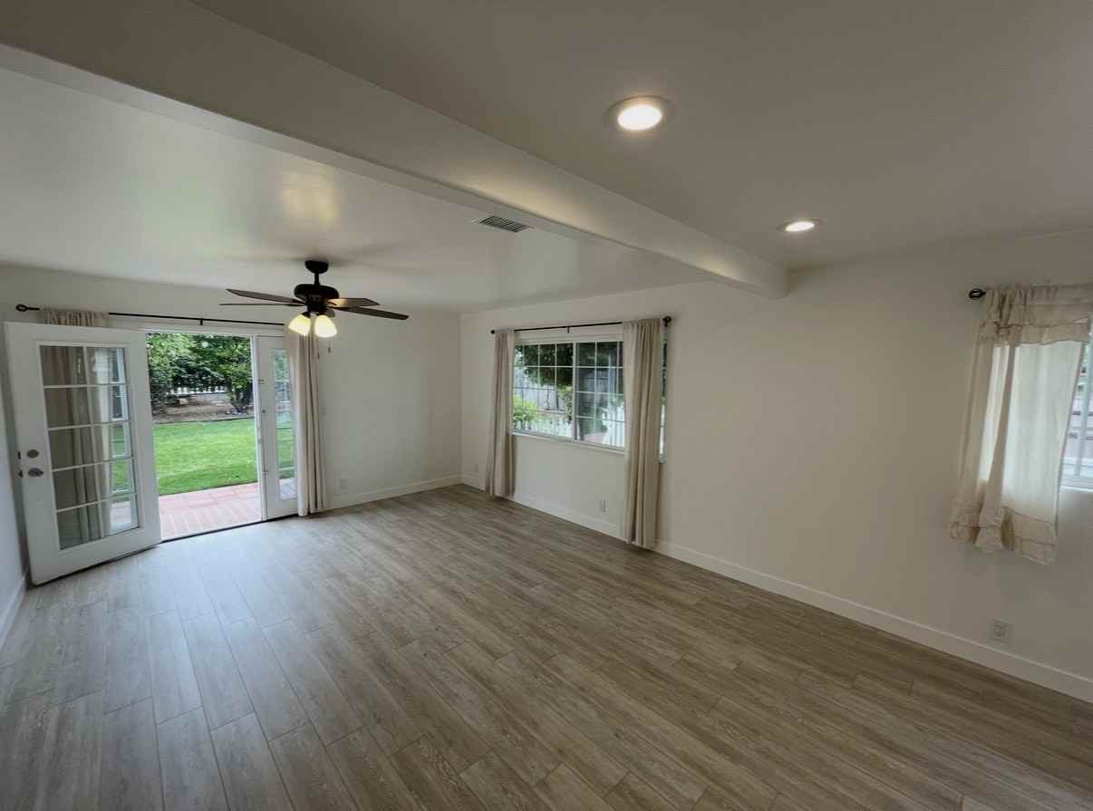 3445 Valley St #NA - Photo 2 of 12