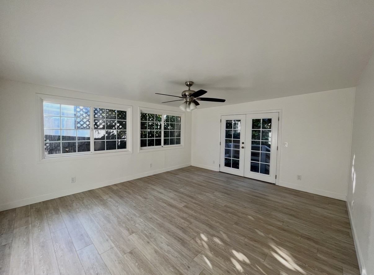 3445 Valley St #NA - Photo 6 of 12