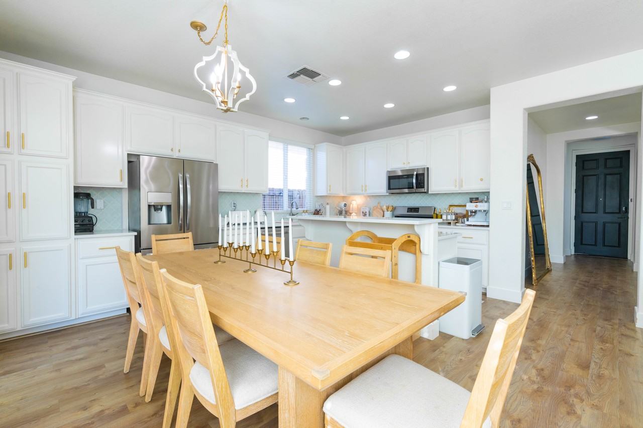 1894 Pyramid Creek Dr #NA - Photo 4 of 26