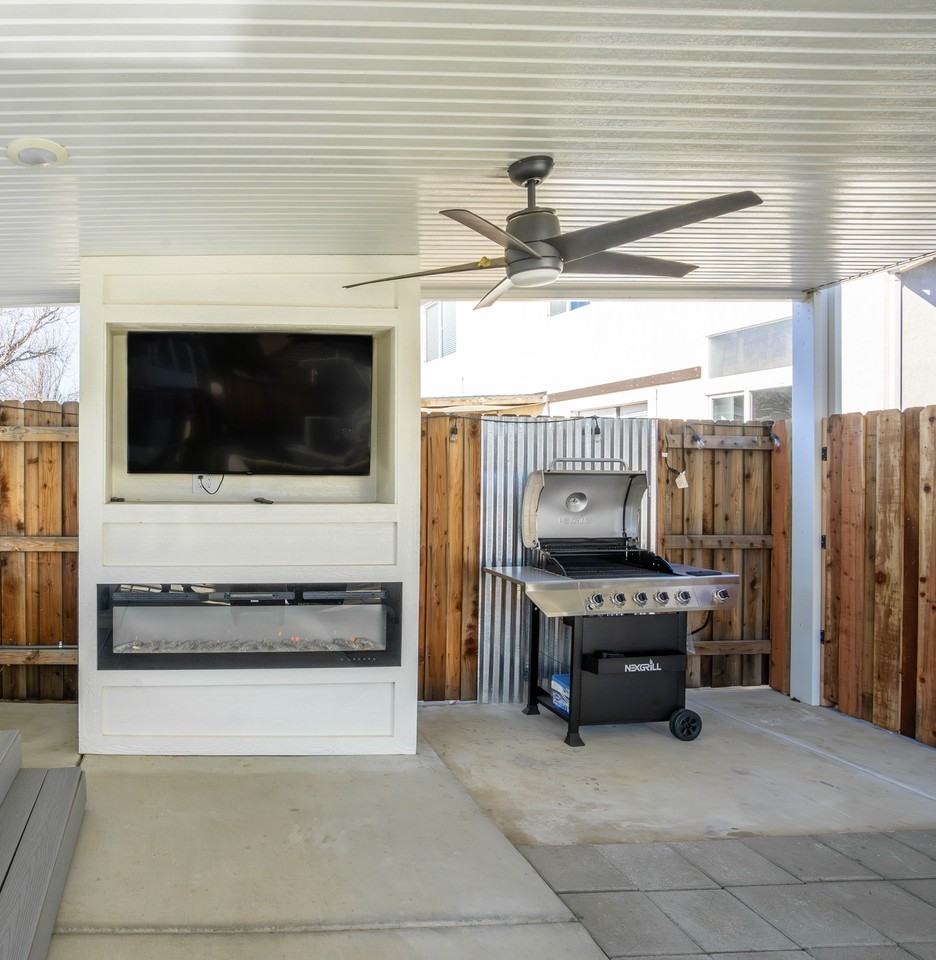 1894 Pyramid Creek Dr #NA - Photo 5 of 26