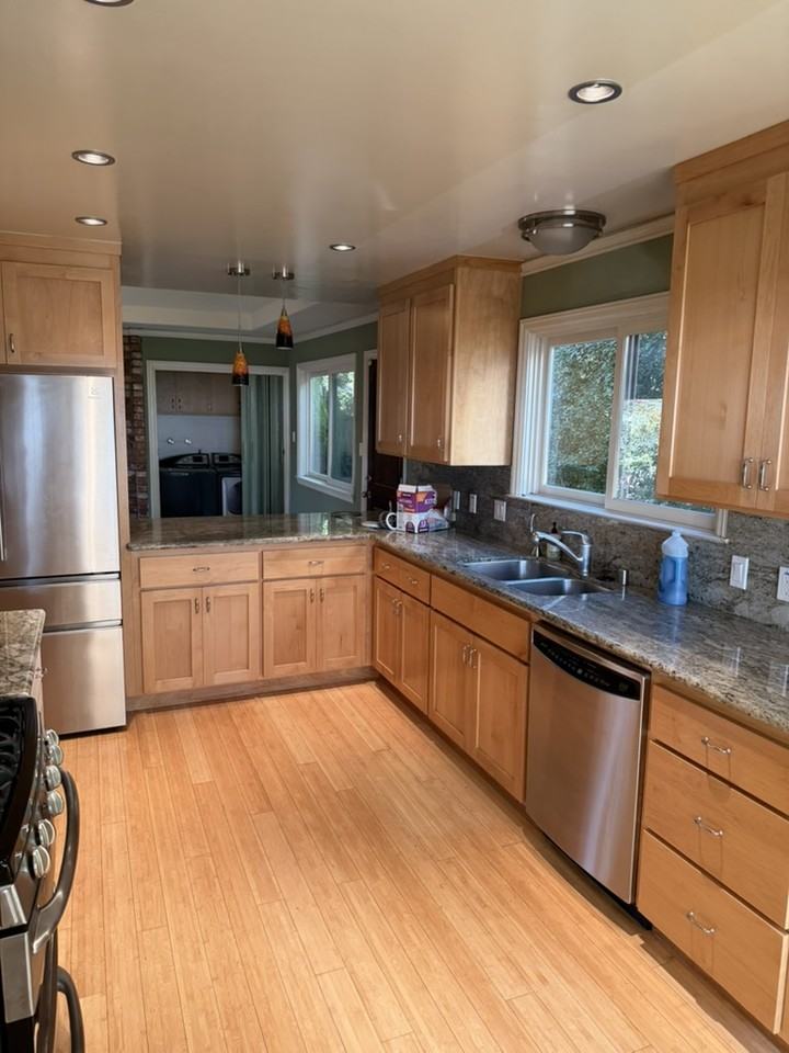 242 Sandringham Rd #NA - Photo 7 of 17