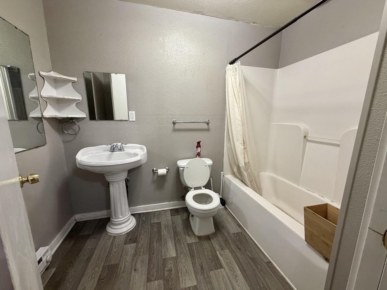 200 S Jefferson St #2 - Photo 6 of 7