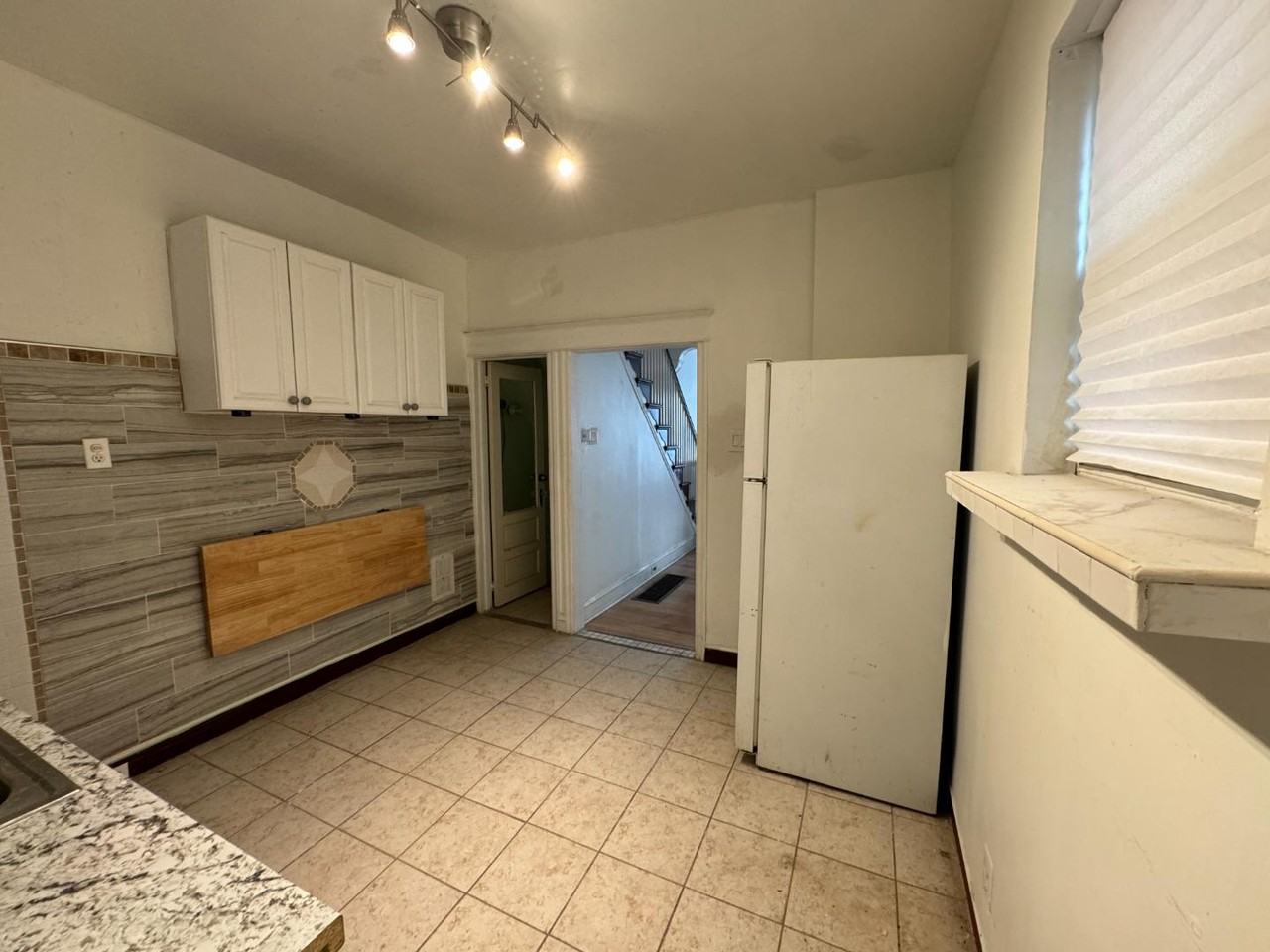 2602 S Fairhill St - Photo 5 of 11