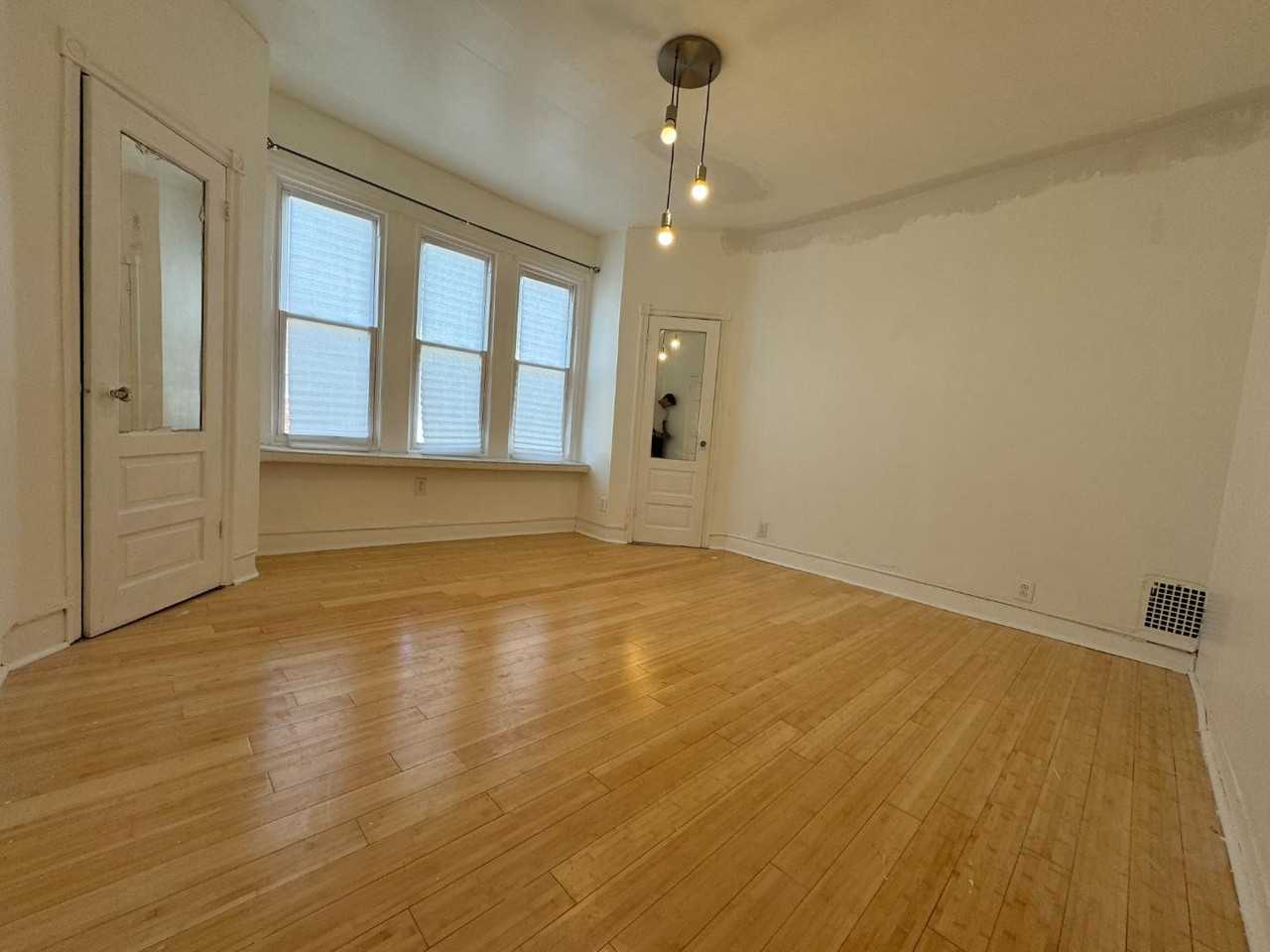 2602 S Fairhill St - Photo 7 of 11