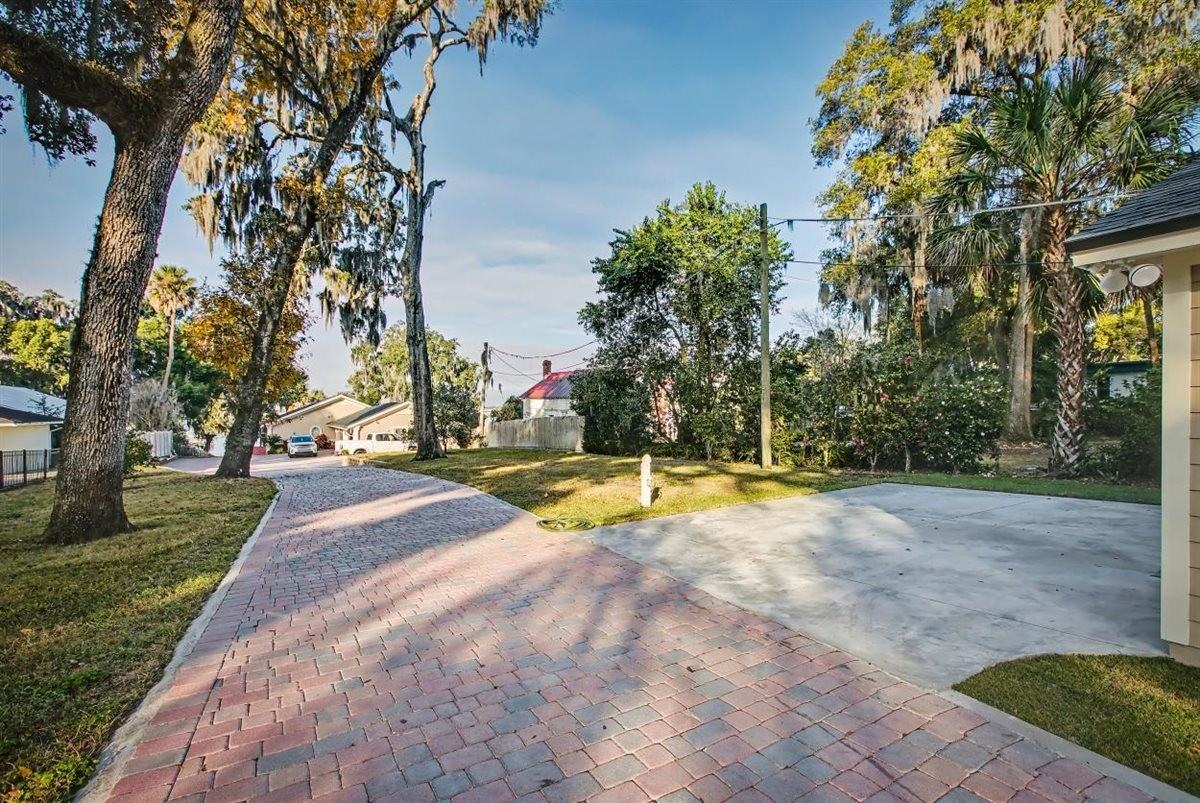 2210 Shepard St #1 - Photo 5 of 27