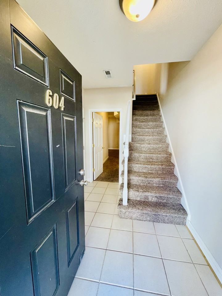 604 Northwynd Cir #1 - Photo 2 of 38