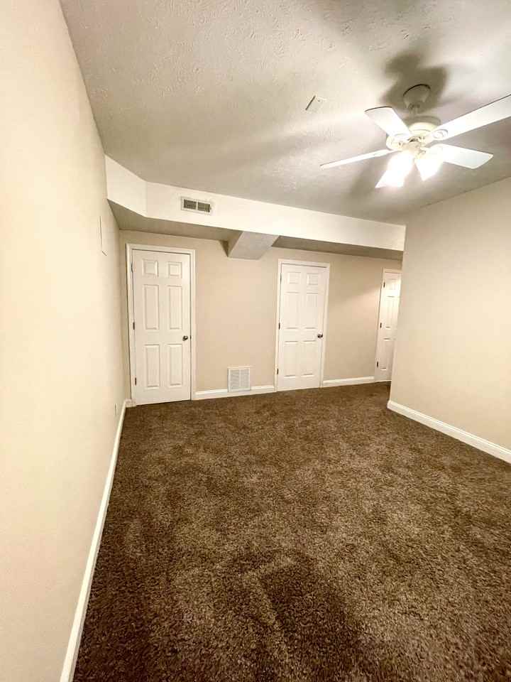 604 Northwynd Cir #1 - Photo 4 of 38