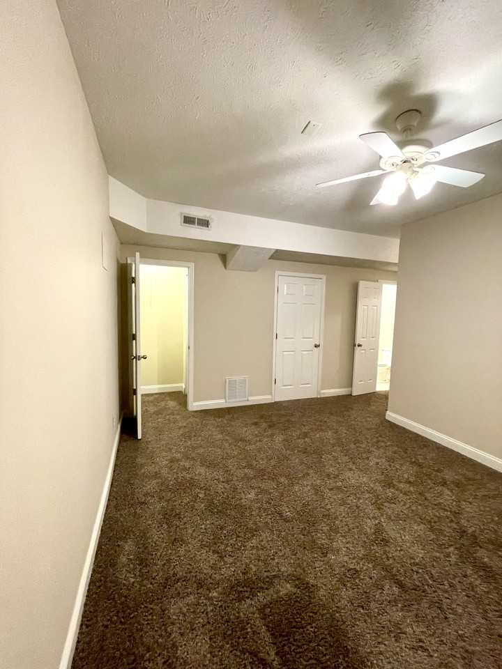 604 Northwynd Cir #1 - Photo 5 of 38