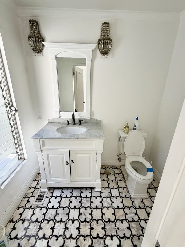 936 Chantilly Rd #NA - Photo 7 of 15