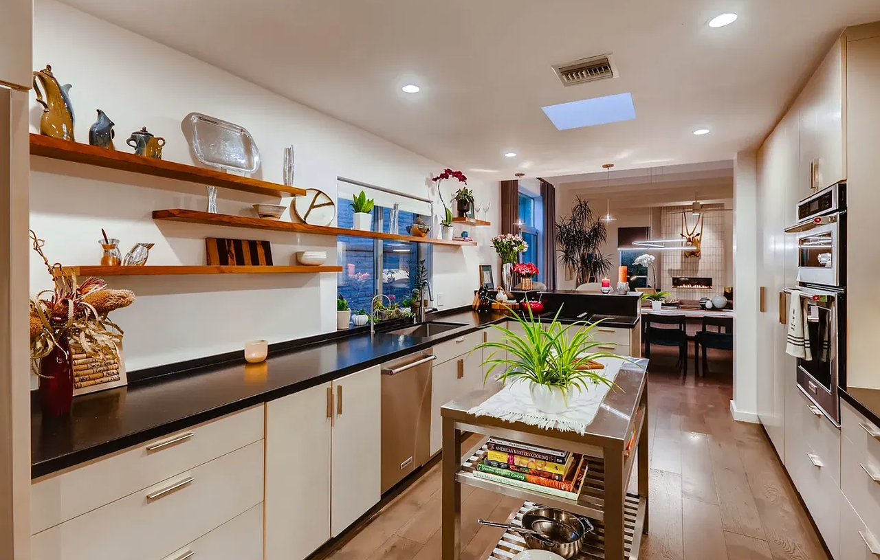 6834 N 17th Pl #NA - Photo 4 of 14