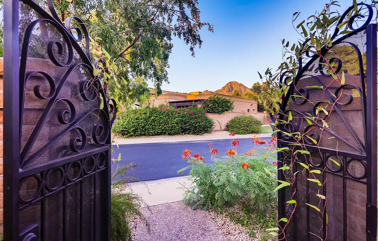 6834 N 17th Pl #NA - Photo 7 of 14