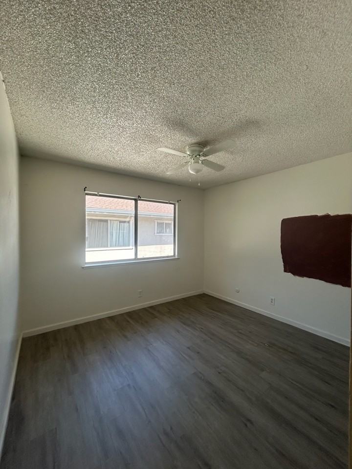 2658 W Fairmont Ave #103 - Photo 4 of 4