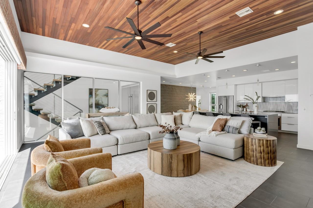 905 Bay Point Dr #NA - Photo 5 of 50