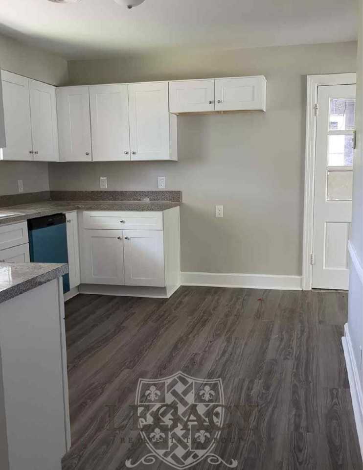 312 Bowwood Dr #1 - Photo 5 of 11