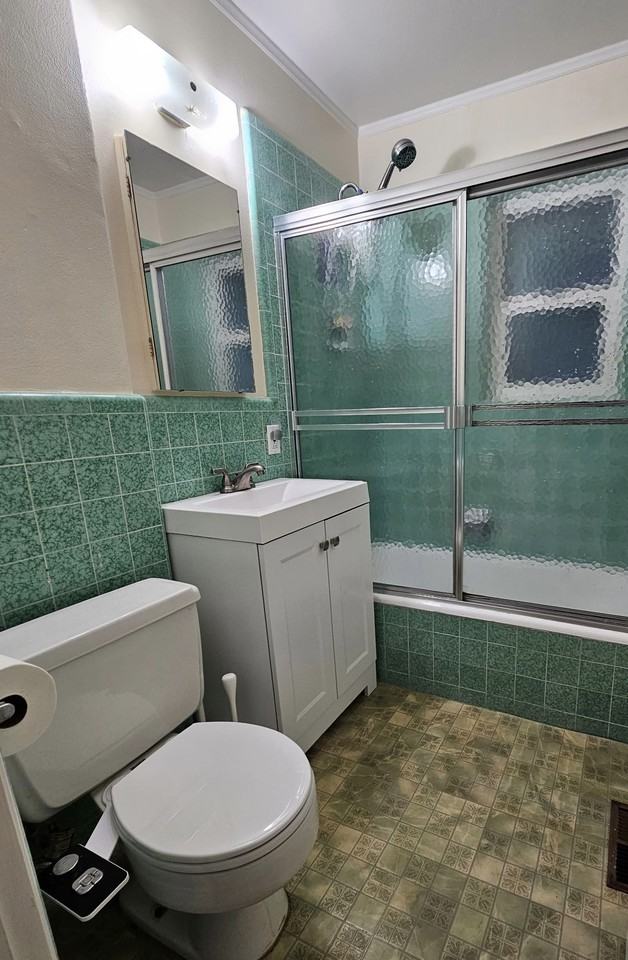 1837 D St #NA - Photo 6 of 15