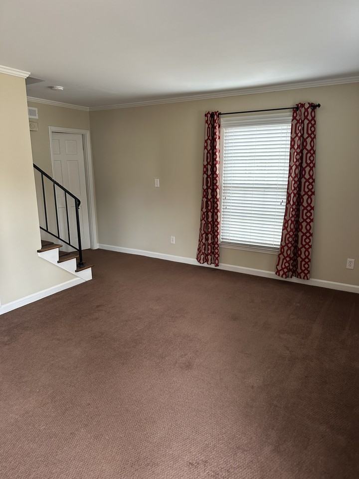 1133 Wimbledon Rd #1 - Photo 7 of 16