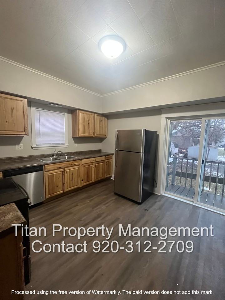 714 Central St #1 - Photo 2 of 9