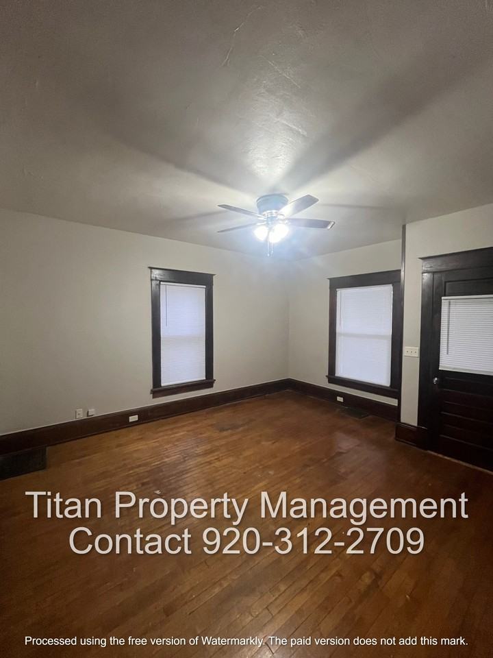 714 Central St #1 - Photo 3 of 9