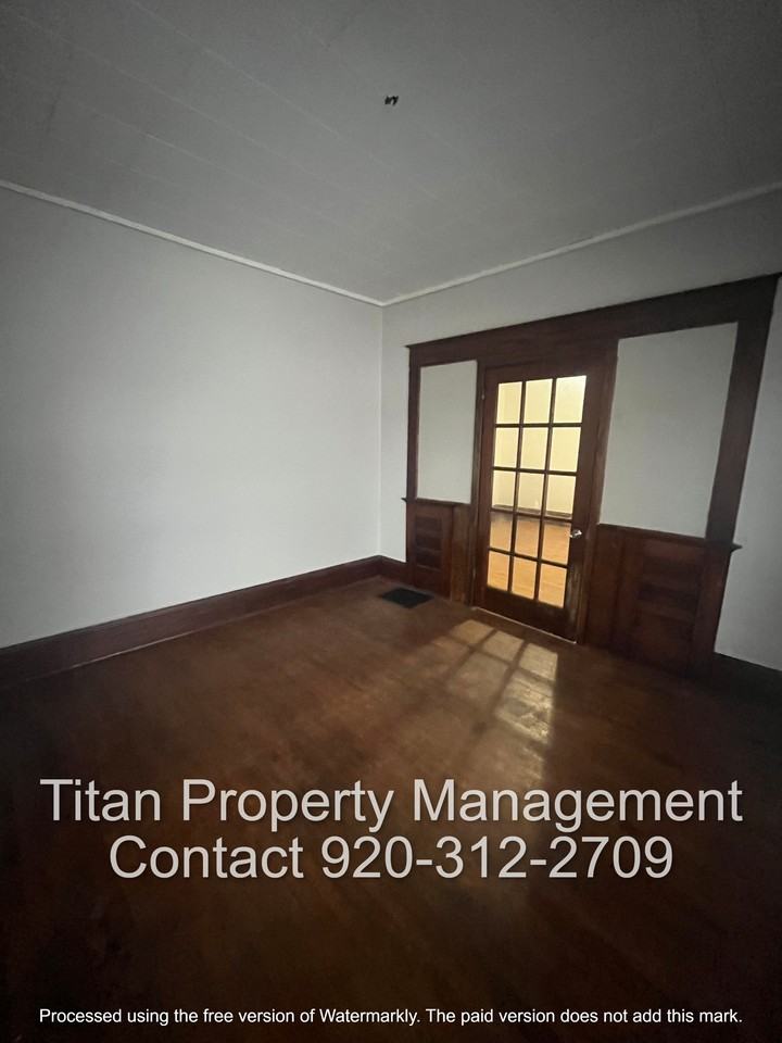 714 Central St #1 - Photo 5 of 9